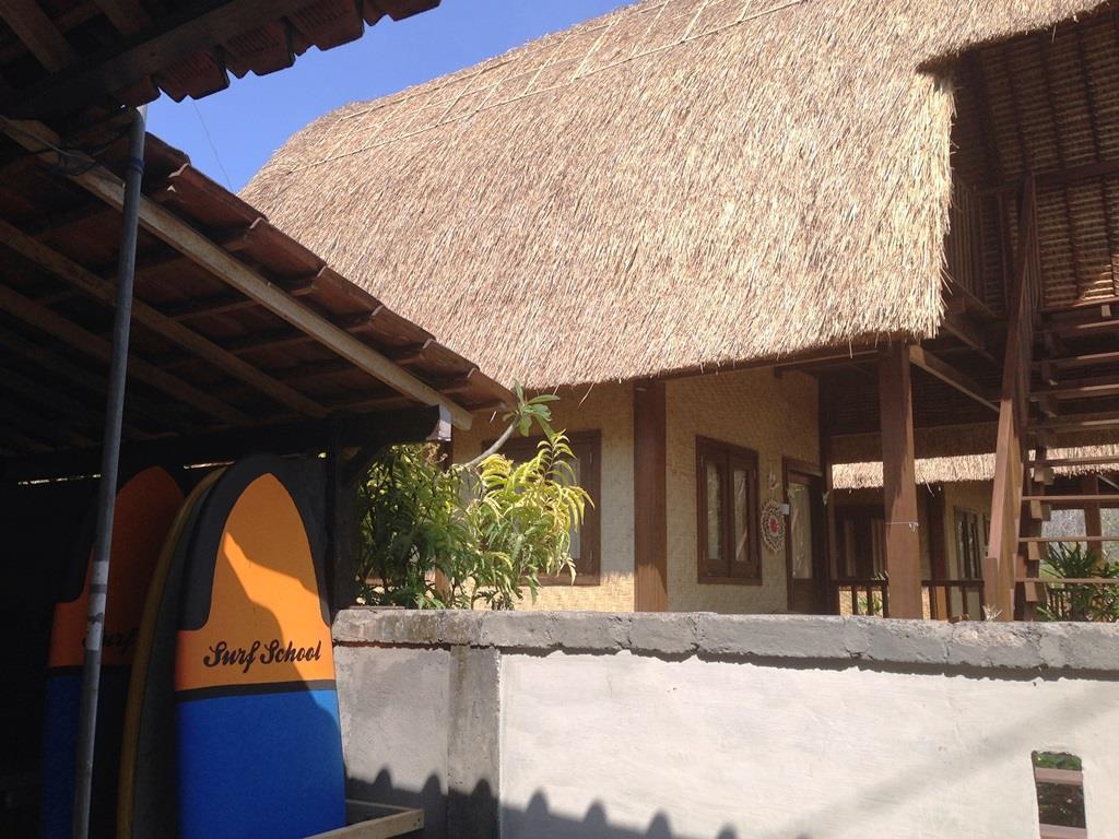 Rambo Homestay Uluwatu Exterior foto