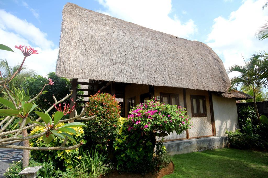 Rambo Homestay Uluwatu Exterior foto